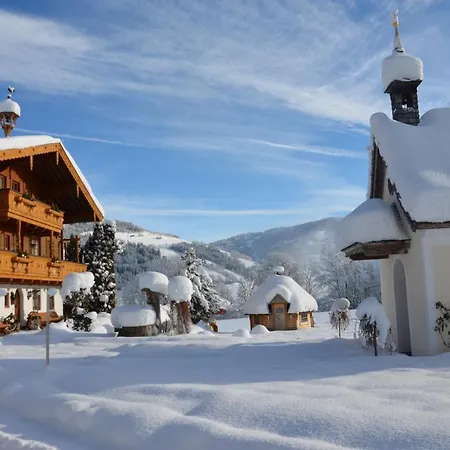 Lägenhetshotell Biohof Ebengut Maria Alm am Steinernen Meer