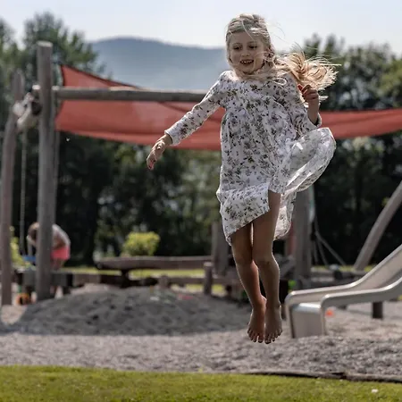 Ξενοδοχείο με διαμερίσματα Biohof Ebengut