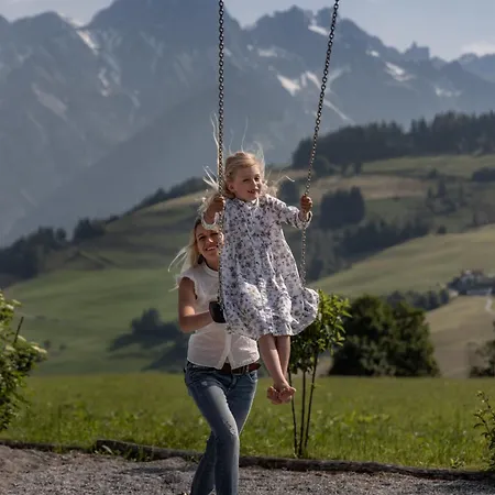 Lägenhetshotell Biohof Ebengut 4*