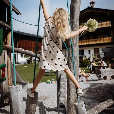 Lägenhetshotell Biohof Ebengut Maria Alm am Steinernen Meer