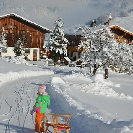 Biohof Ebengut Lägenhetshotell Maria Alm am Steinernen Meer