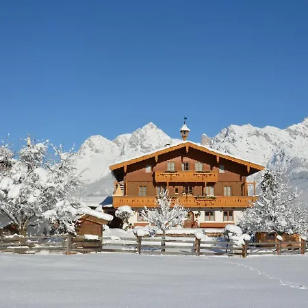 Biohof Ebengut Lägenhetshotell 4*